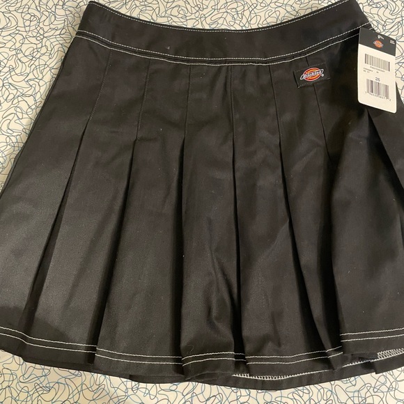 NWT Dickies Pleated Skirt - Picture 5 of 8